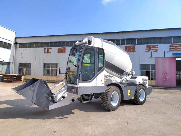Automatic feeding self loading mixer truck LT3000