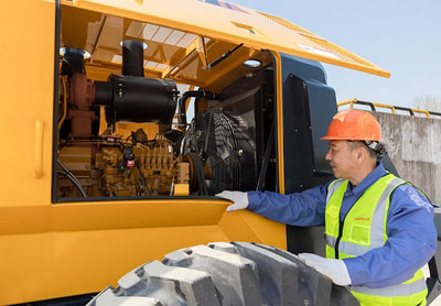 LC717 Road Grader