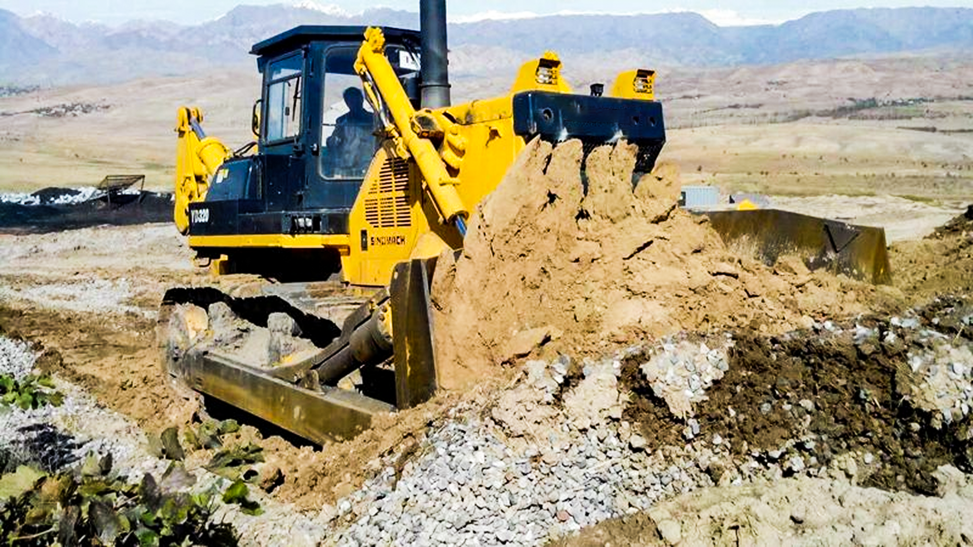 LICHMACH LC320 Bulldozer